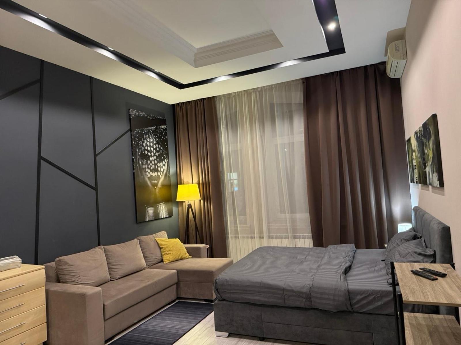 Vip - Дві Спальні Метро Хрещатик Лютеранська 3 Kyiv Exterior foto